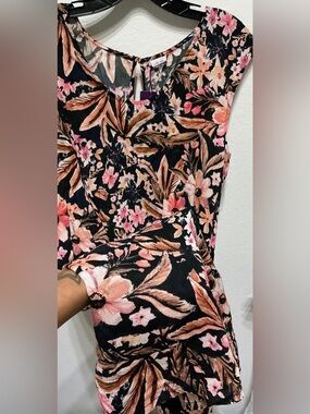 LASCANA BEAUTIFUL FLORAL PRINT MINI DRESS